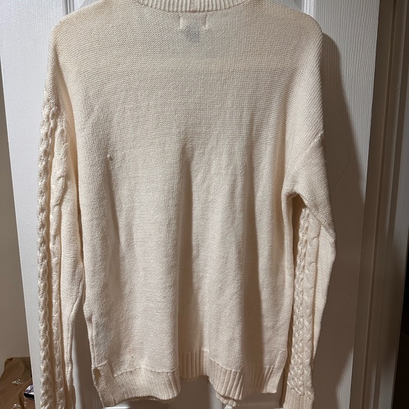 White Sweater with strings - Picture 2 of 2